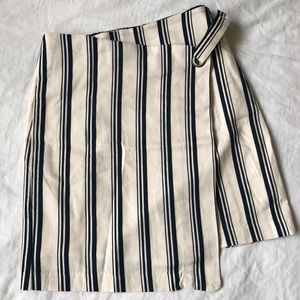 MNG wrap skirt 🖤 NWOT